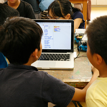 世田谷区立松沢小学校にてロボットプログラミングワークショップを実施