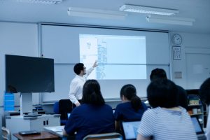 世田谷区立桜小学校にてロボットプログラミングの研修を実施